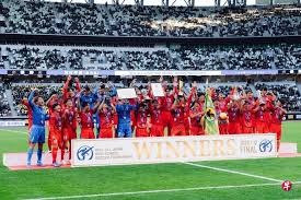 一场120-119让湖人逃过一劫！重回西部第四，詹姆斯绝杀救赎